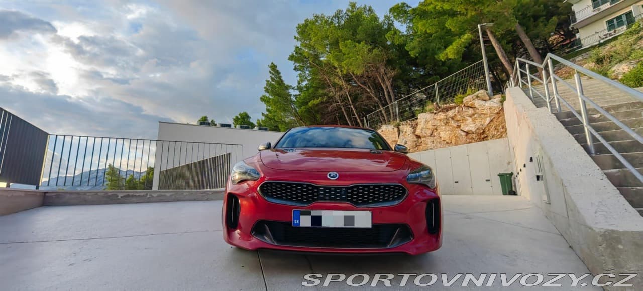 2017 Kia Stinger - 2