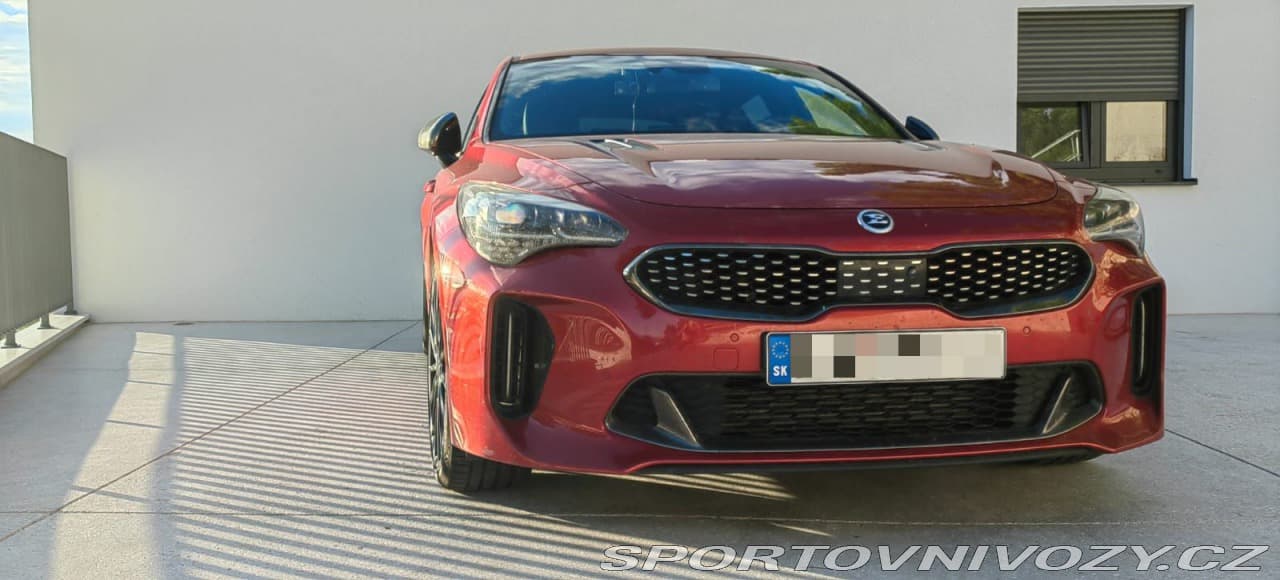 2017 Kia Stinger - 3