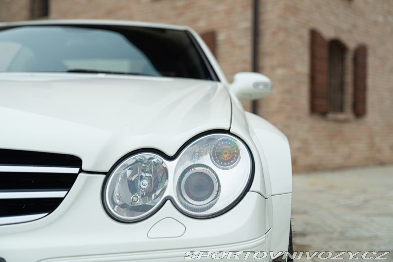 2010 Mercedes-Benz CLK - 12