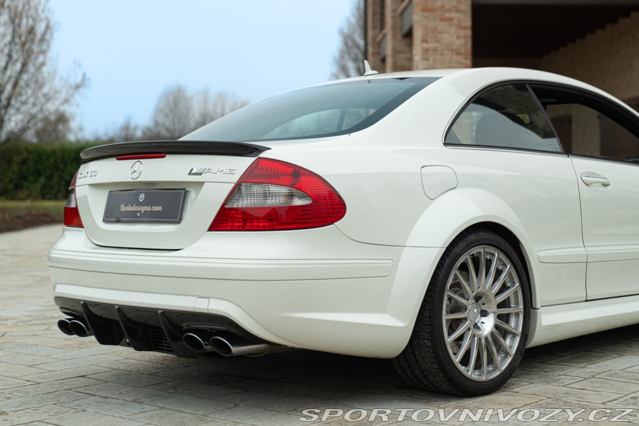 2010 Mercedes-Benz CLK - 17