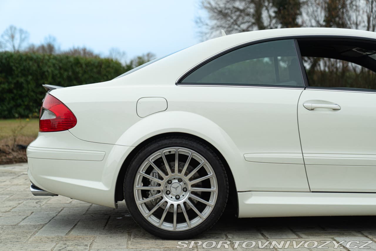 2010 Mercedes-Benz CLK - 9