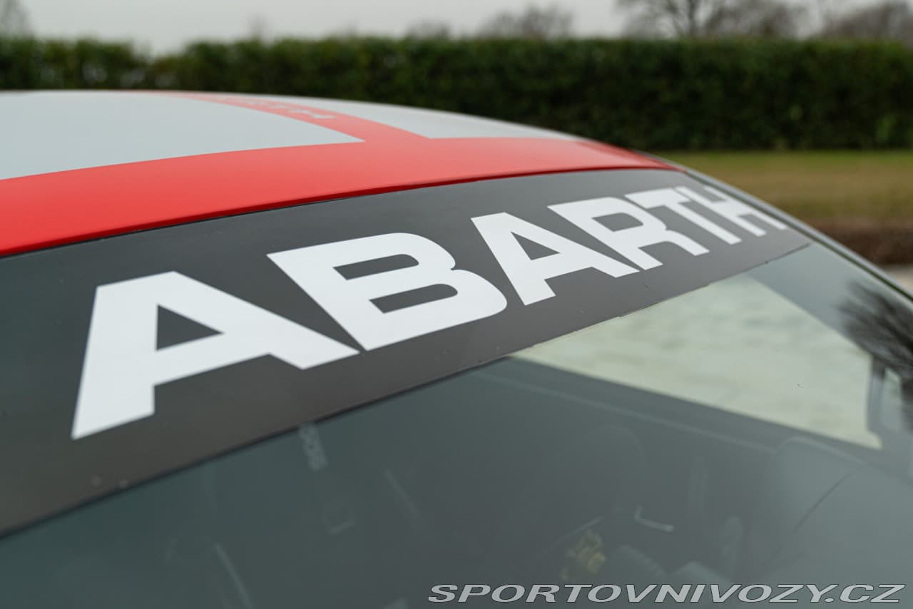 2013 Abarth 500 - 20