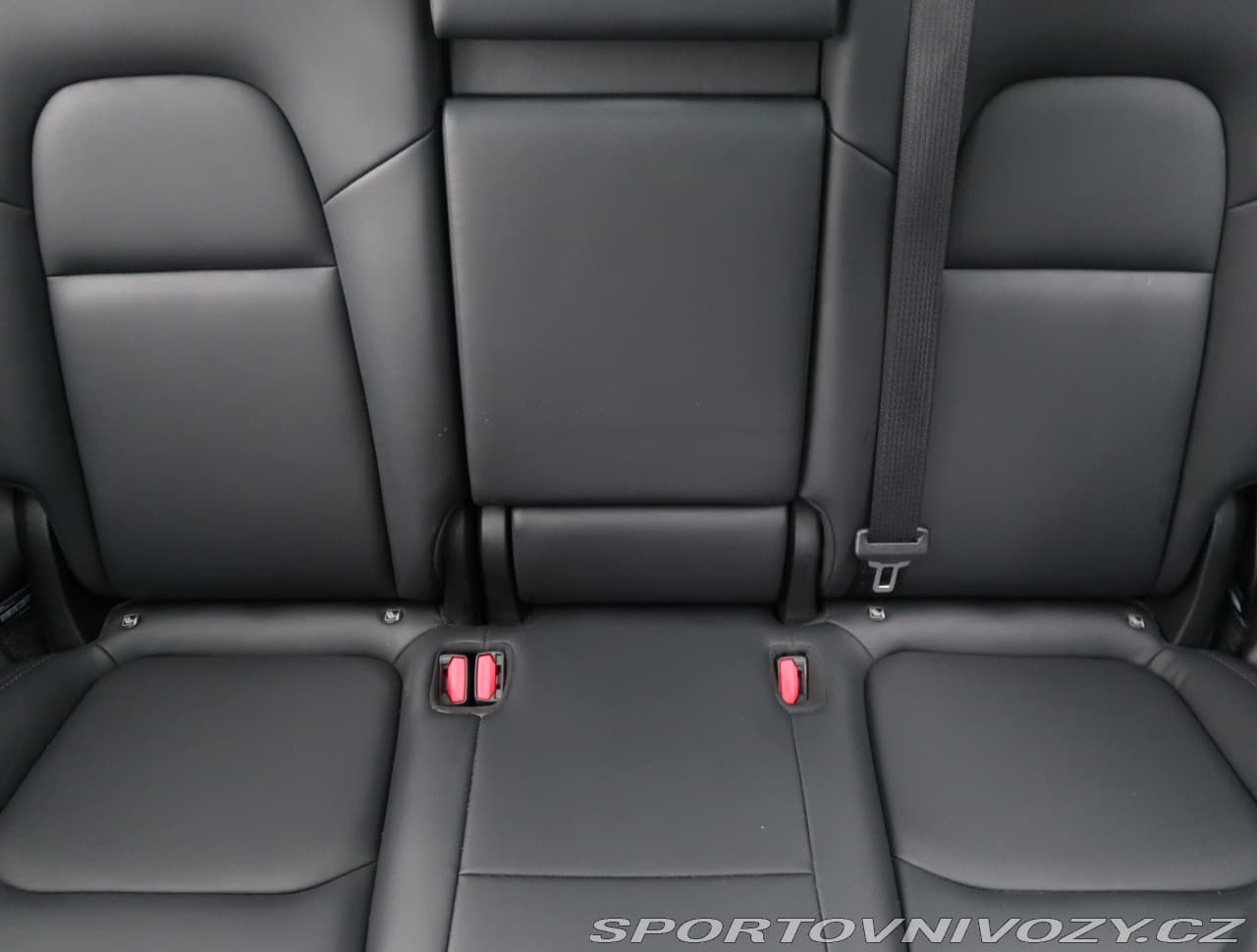 2021 Tesla Model Y - 10