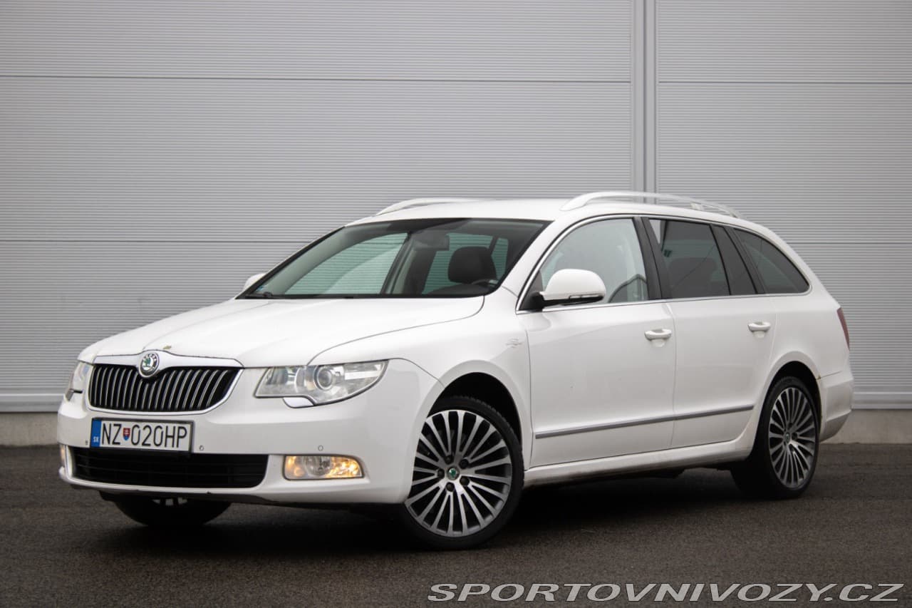 Škoda Superb Combi  3.6 FSI V6 4x4 Lau