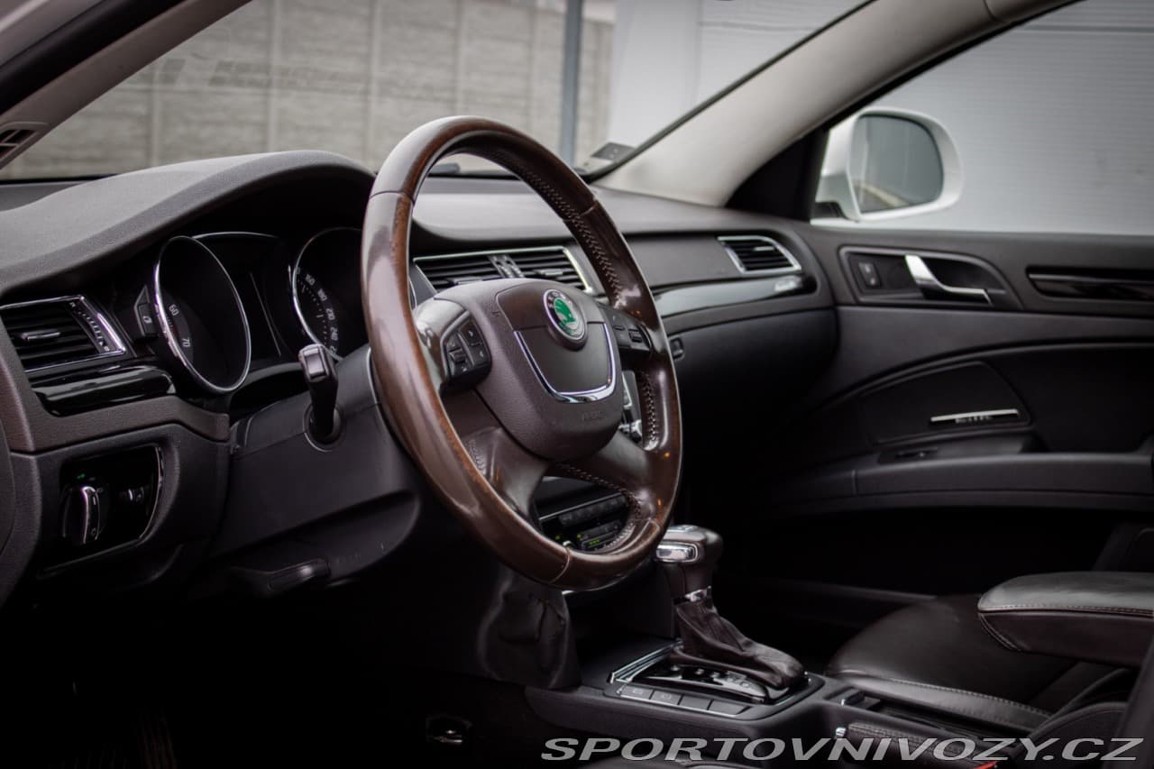 2011 Škoda Superb - 10