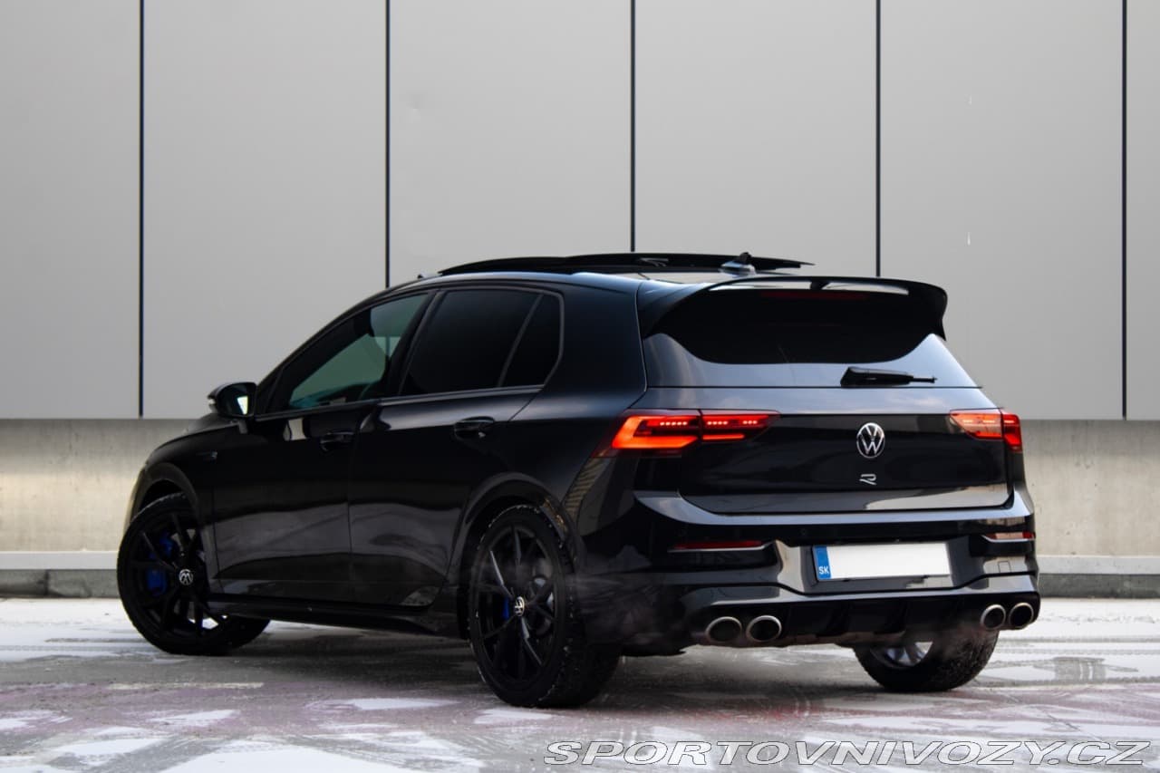 2023 Volkswagen Golf - 8
