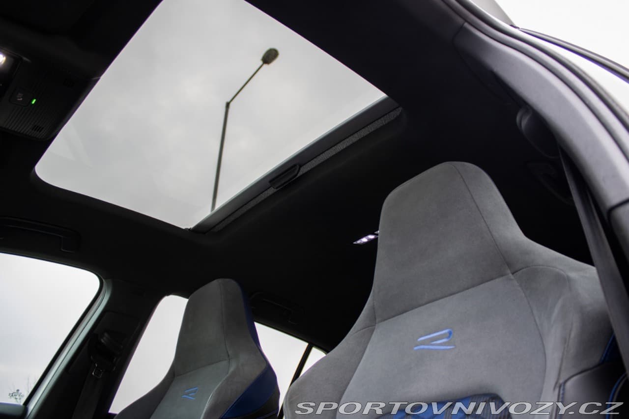 2021 Volkswagen Golf - 19