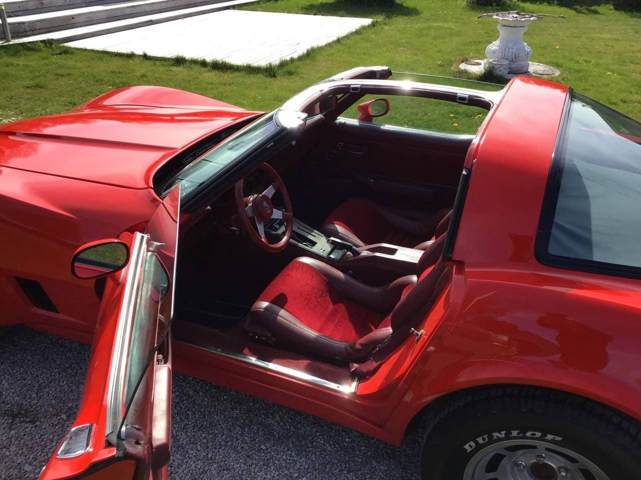 1982 Chevrolet CORVETTE - 20