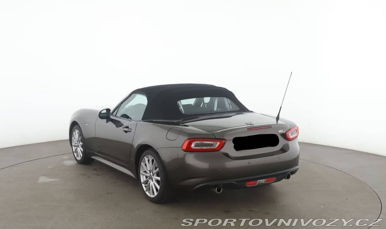2017 Fiat 124 - 16