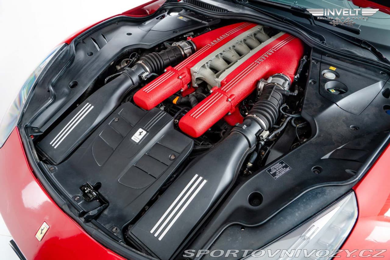 2013 Ferrari F12 - 14