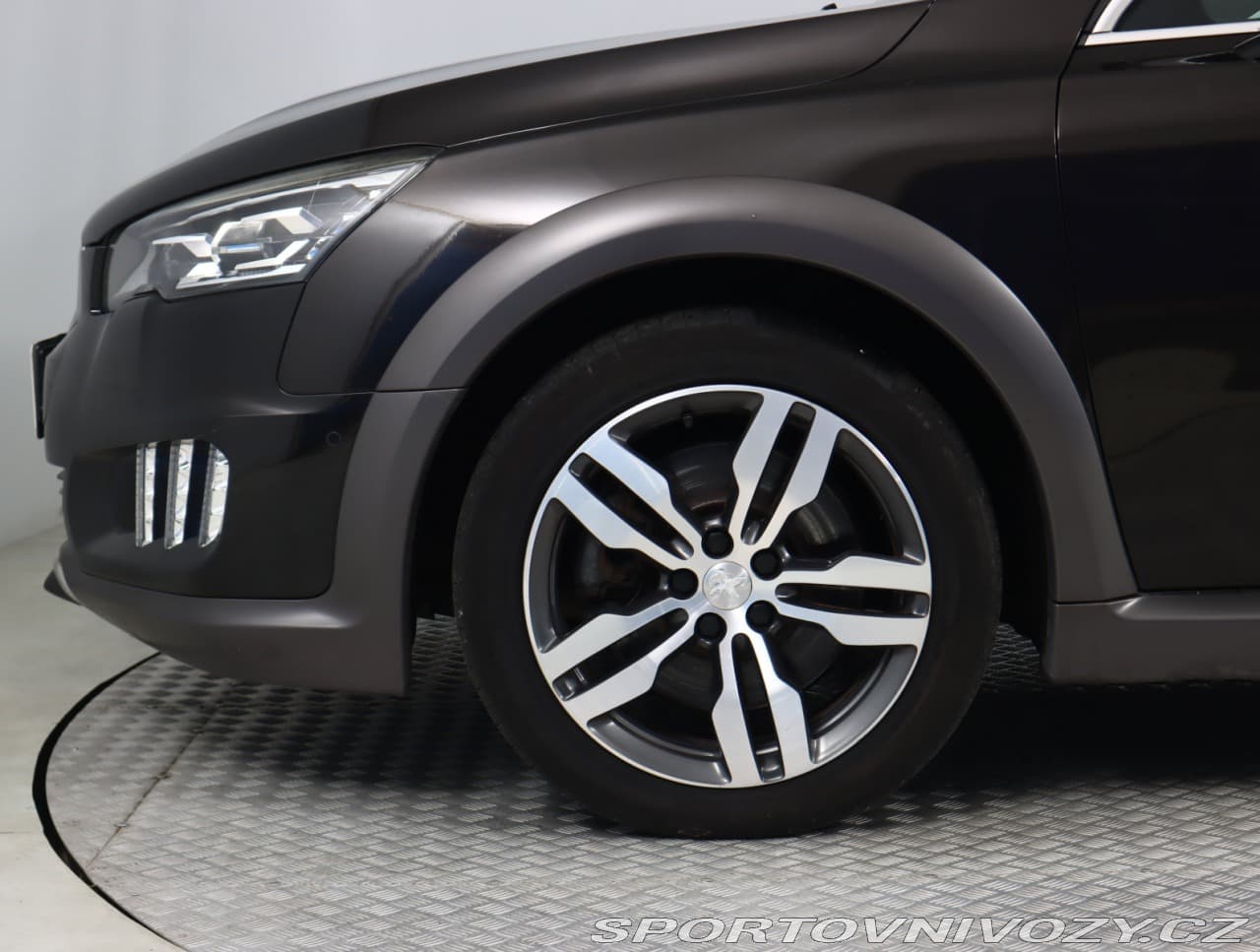 2015 Peugeot 508 - 13