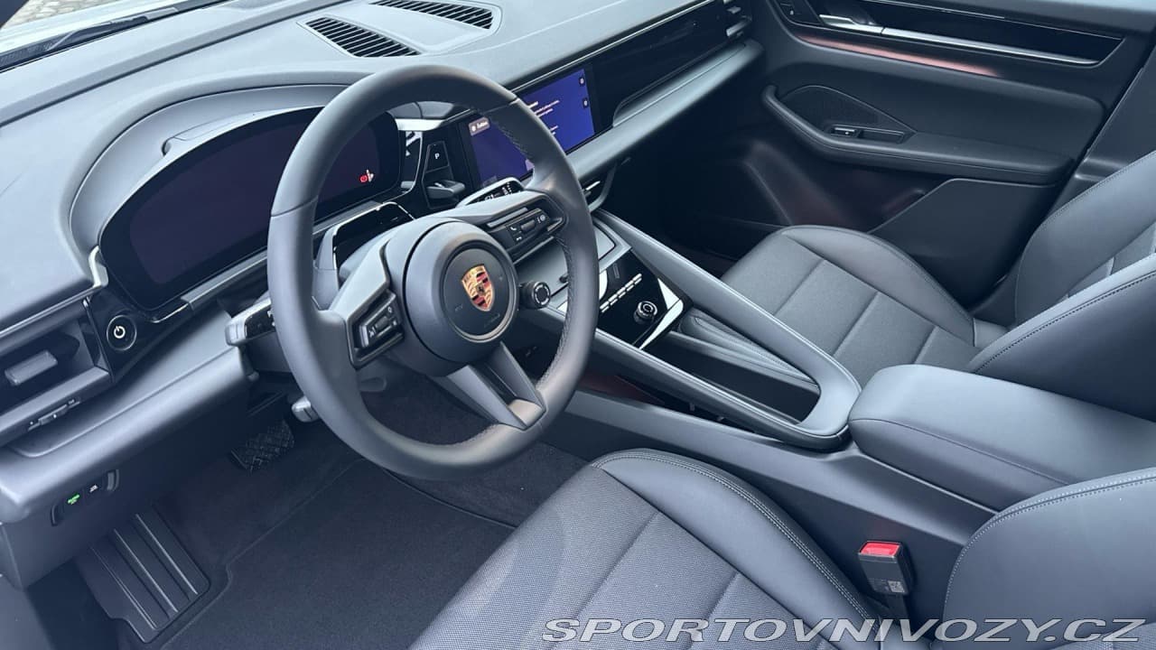 2026 Porsche Macan - 15