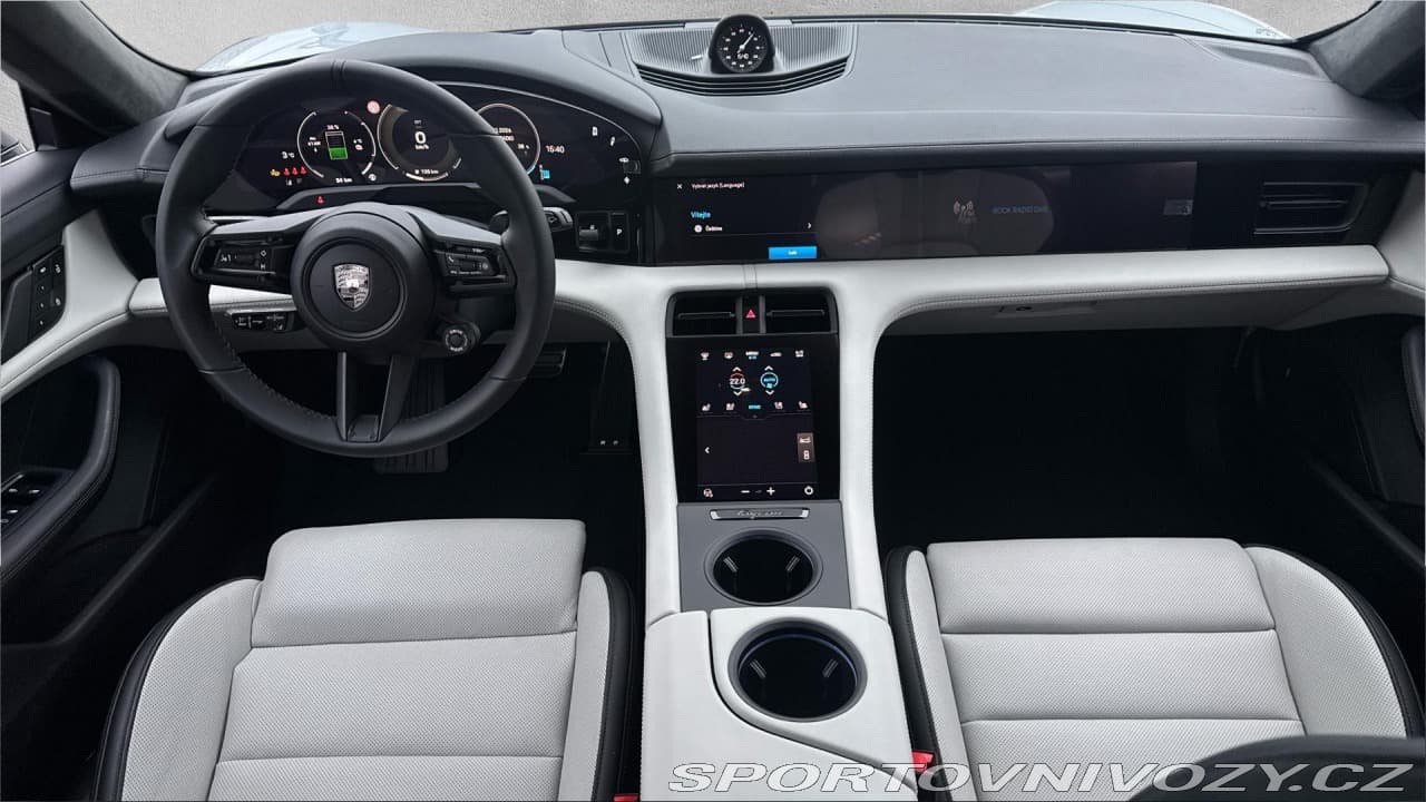 2025 Porsche Taycan - 18