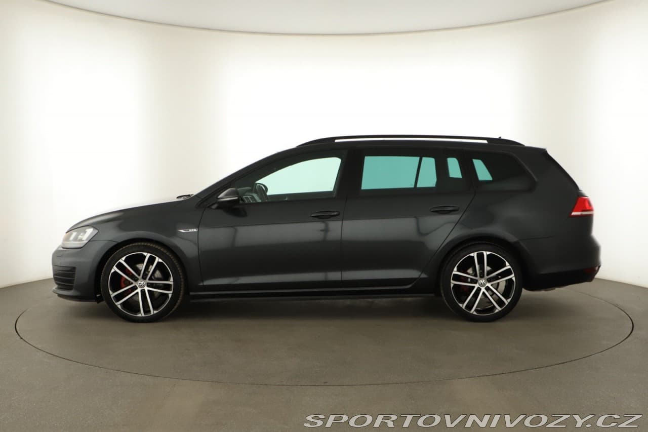 2016 Volkswagen Golf - 3
