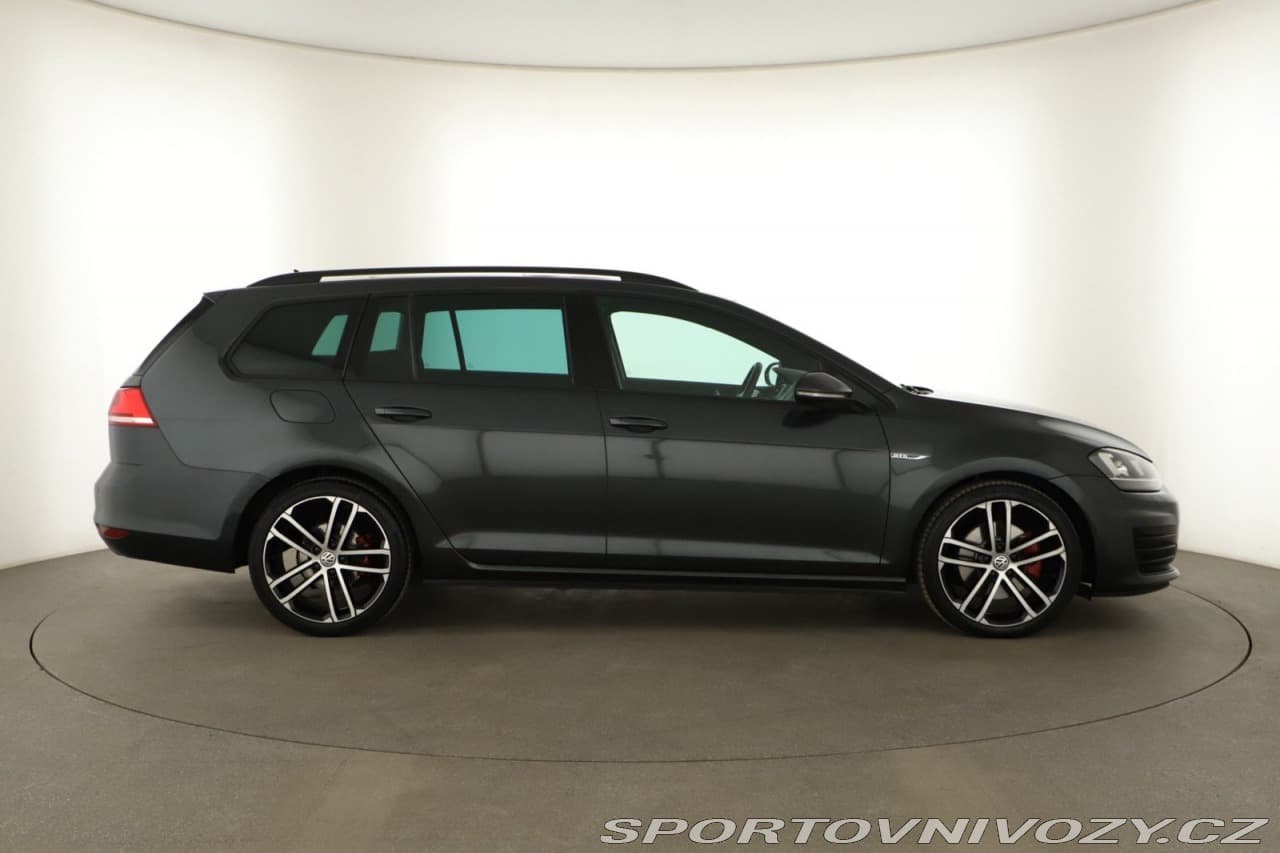 2016 Volkswagen Golf - 6