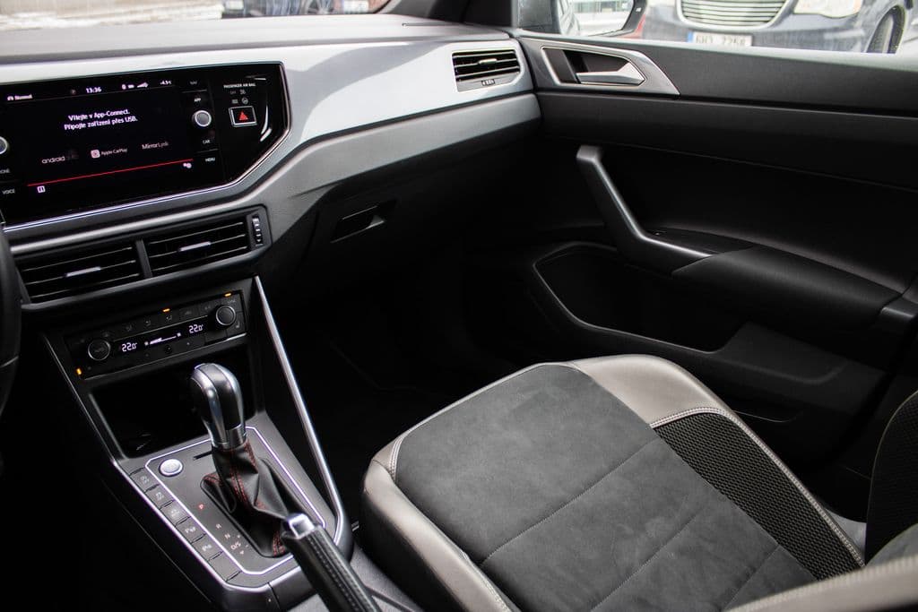 2019 Volkswagen Polo - 16