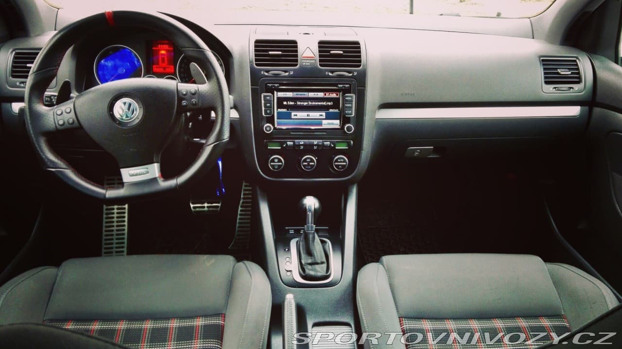 2008 Volkswagen Golf - 10