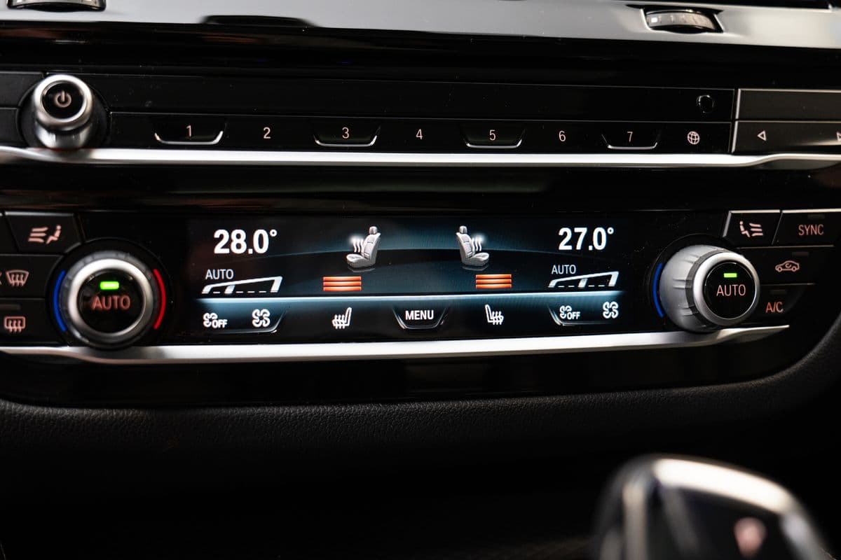 2021 BMW 6-Series - 16