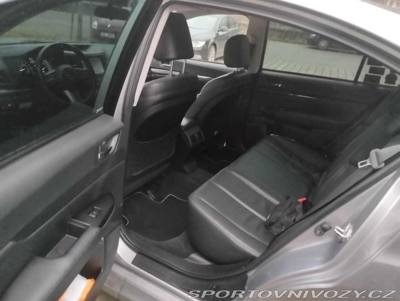 2010 Subaru Legacy - 11