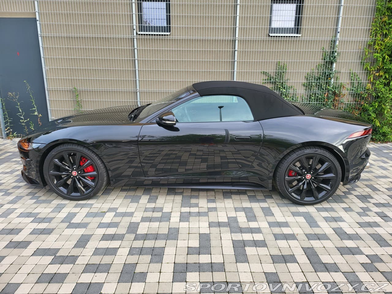 2022 Jaguar F-Type - 4