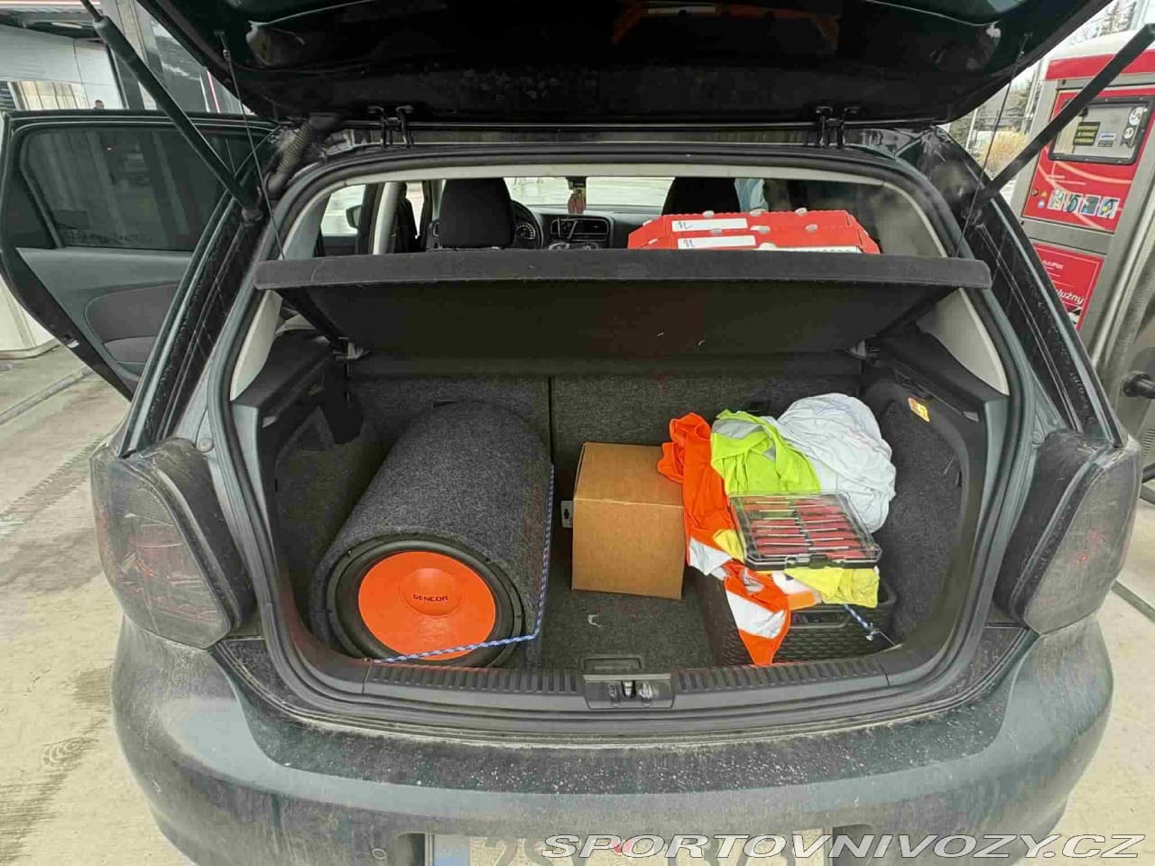 2011 Volkswagen Polo - 7