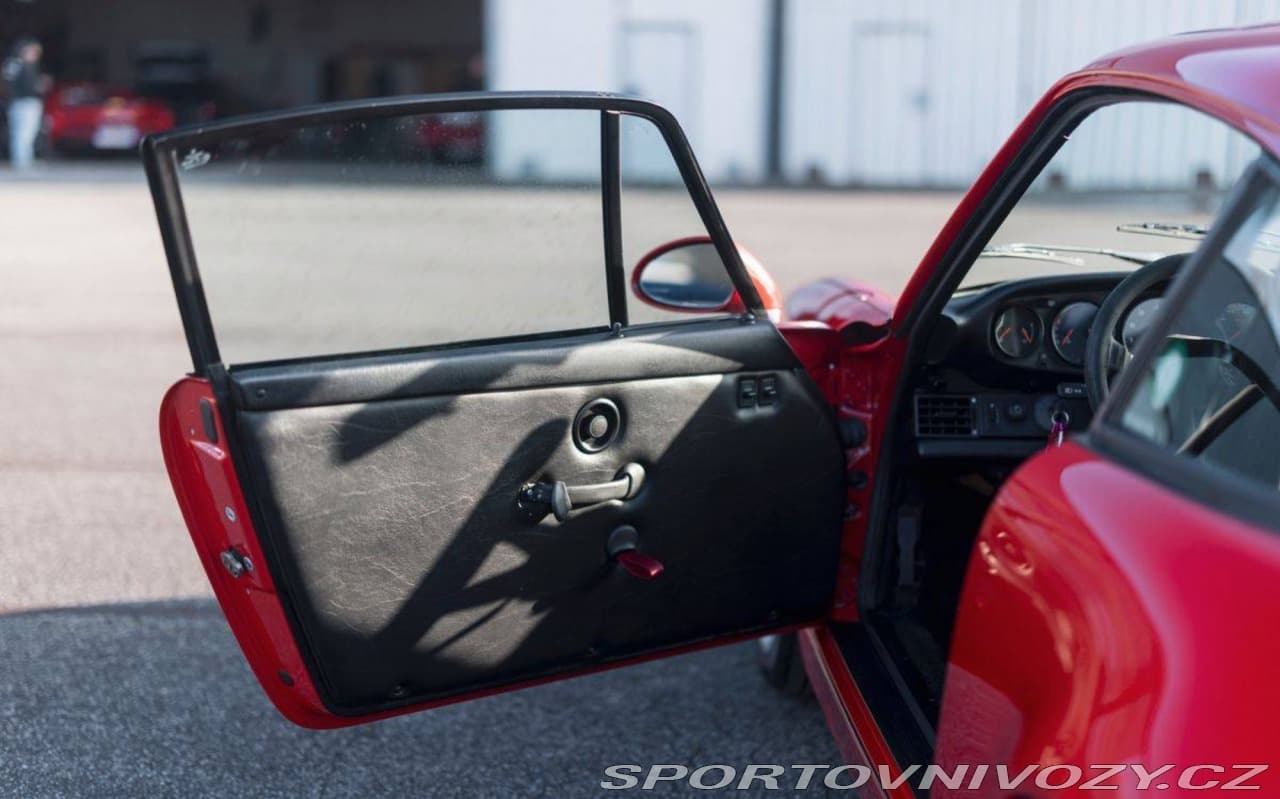 1990 Porsche 911 - 7