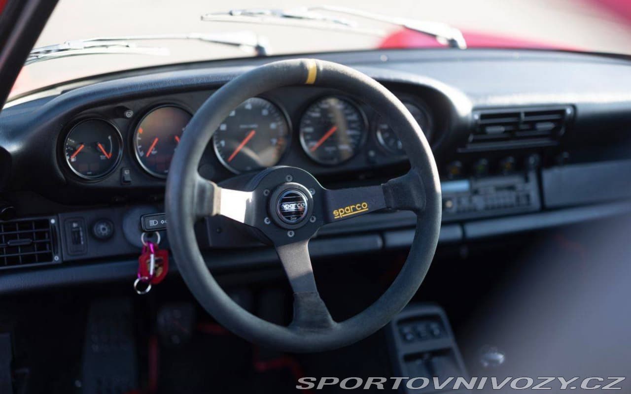 1990 Porsche 911 - 8