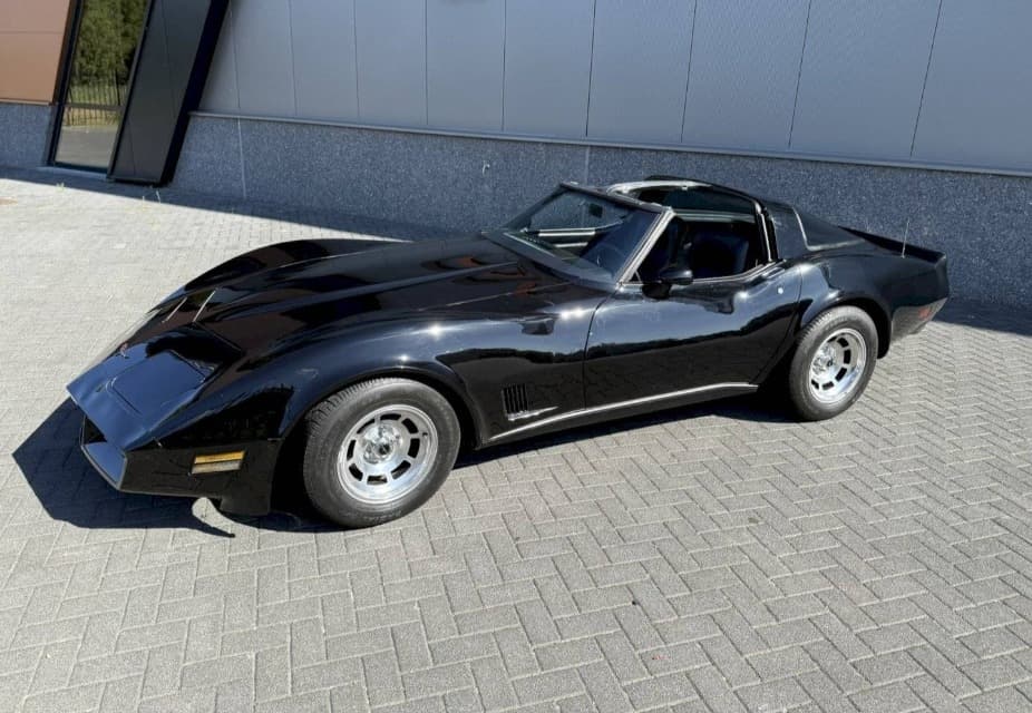 1981 Chevrolet Corvette - 2