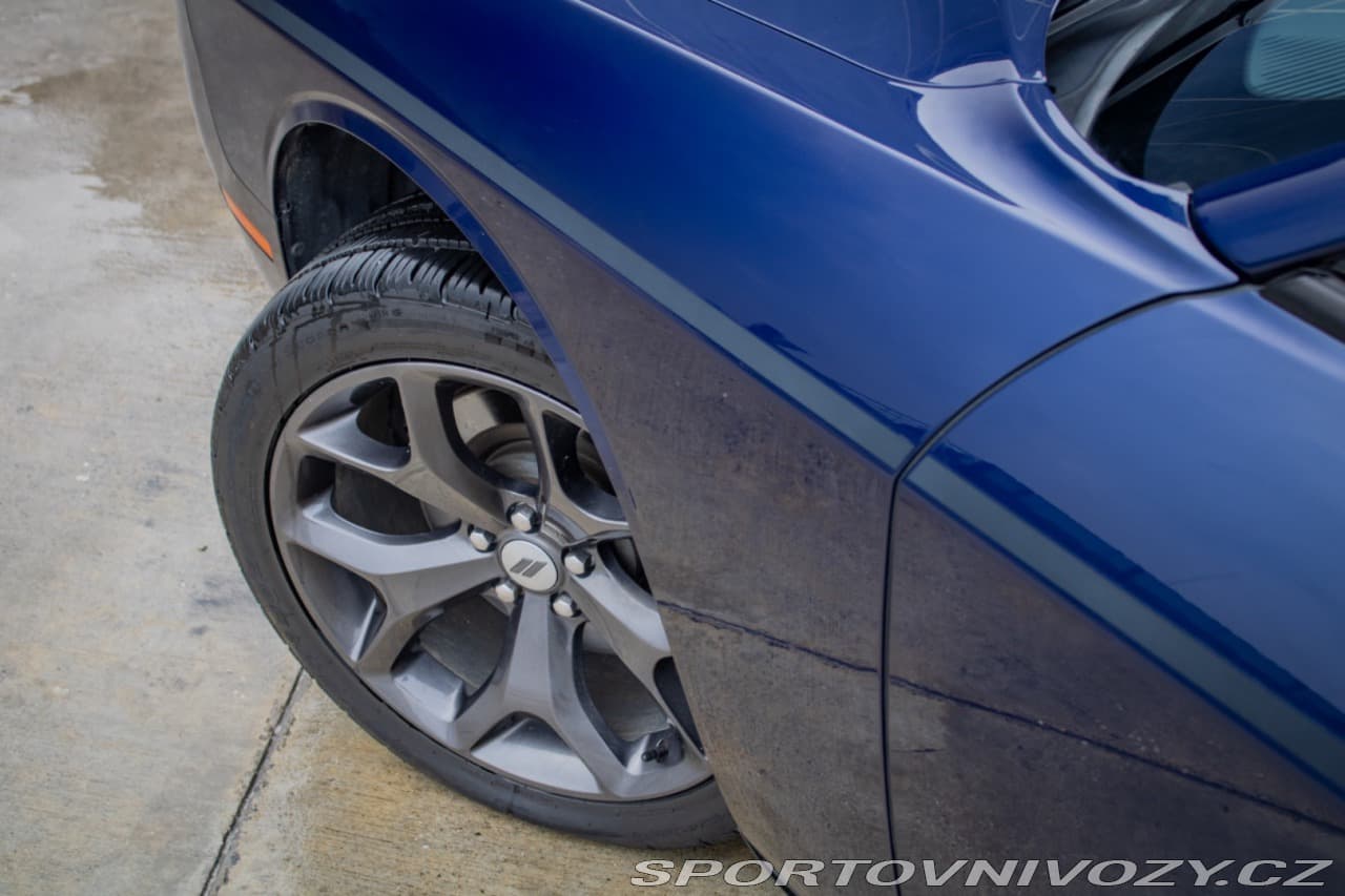 2015 Dodge Challenger - 16