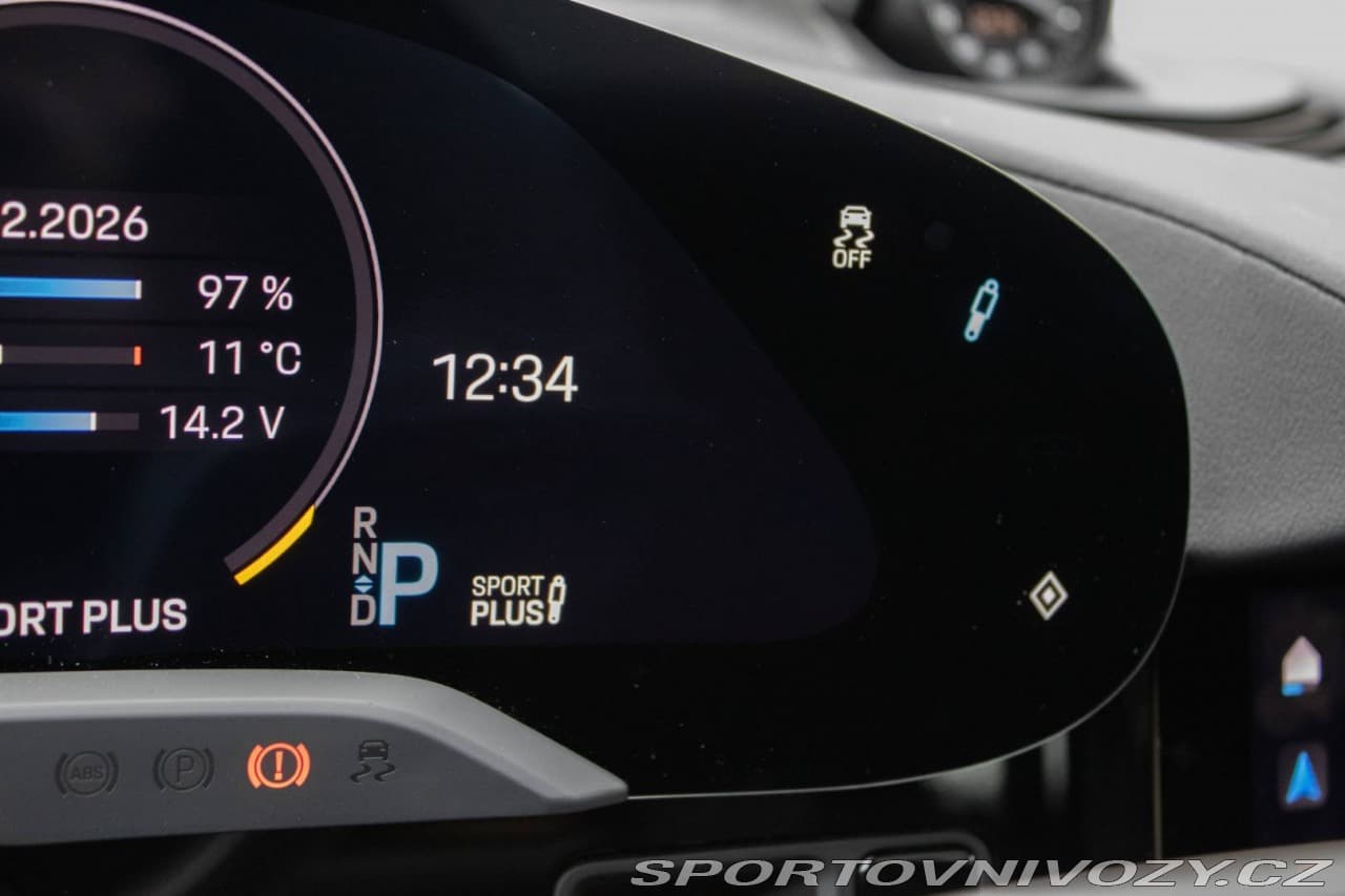 2023 Porsche Taycan - 16