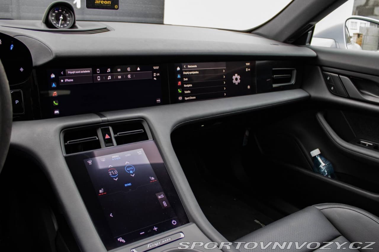 2023 Porsche Taycan - 17