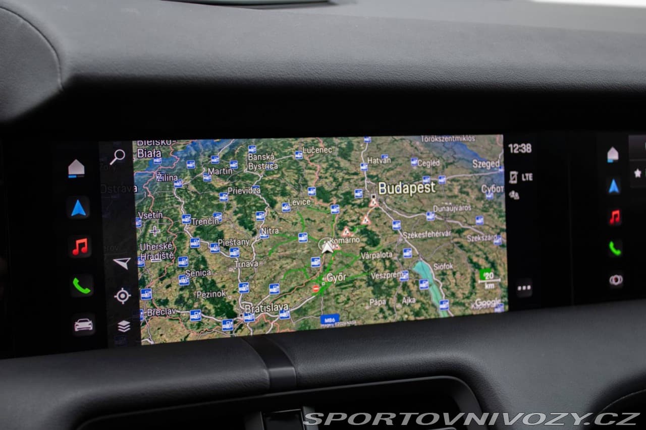 2023 Porsche Taycan - 19