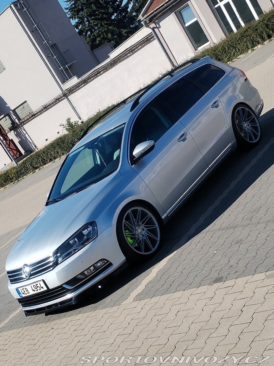 Volkswagen  Passat