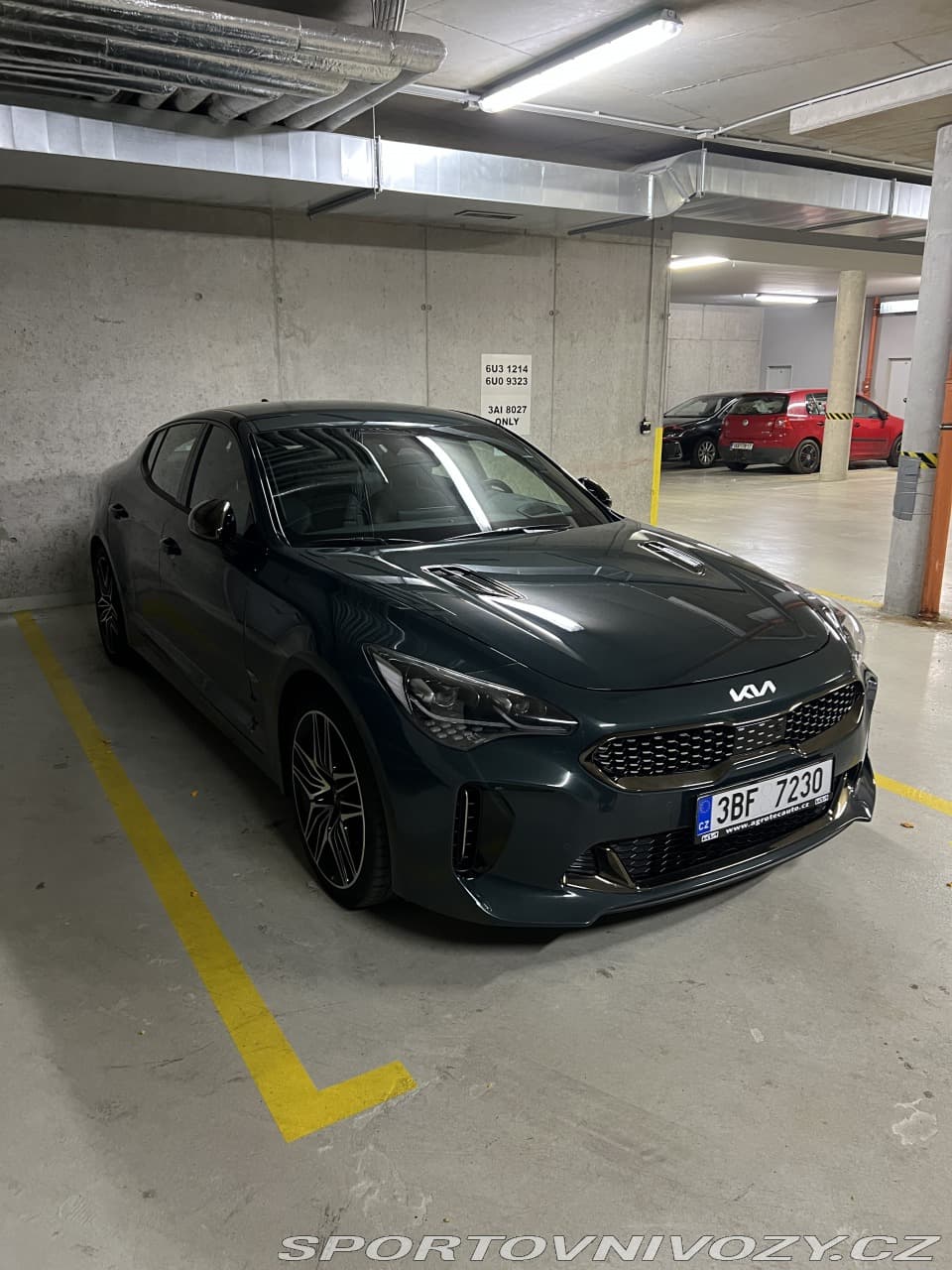 2023 Kia Stinger - 3