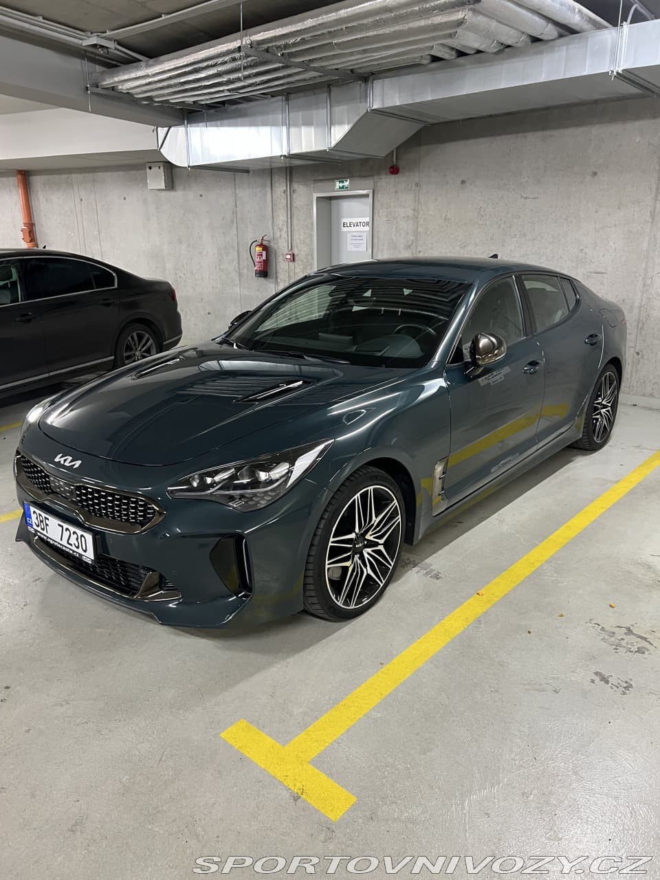 2023 Kia Stinger - 4