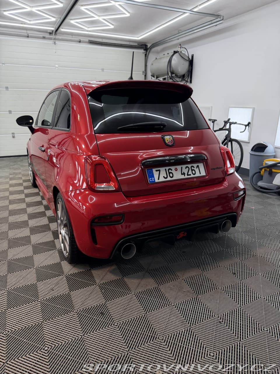 2015 Abarth 595 - 10