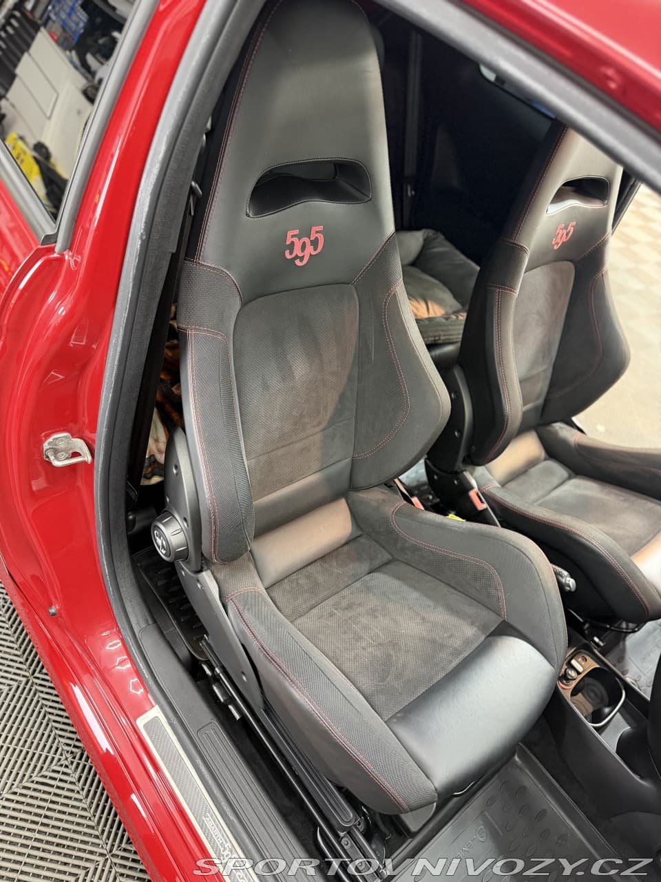 2015 Abarth 595 - 12