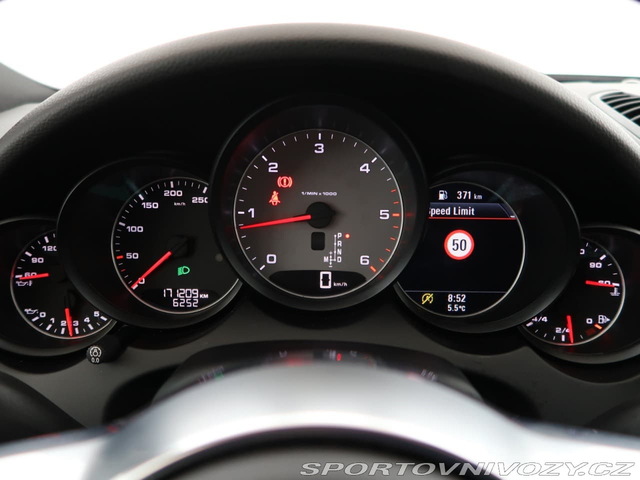 2016 Porsche Cayenne - 51