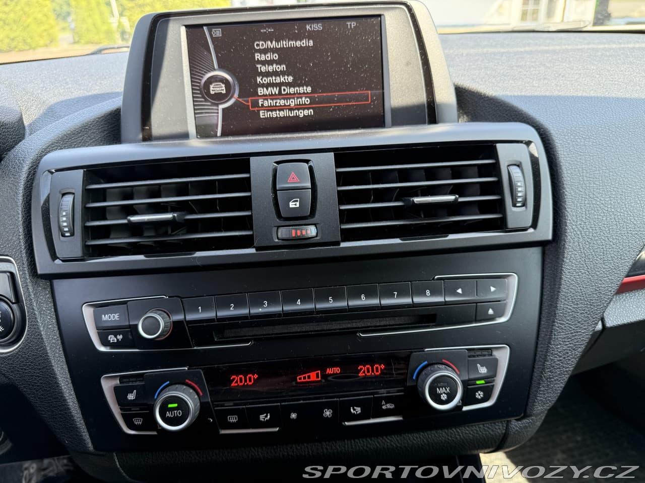 2011 BMW 1-SERIES - 10