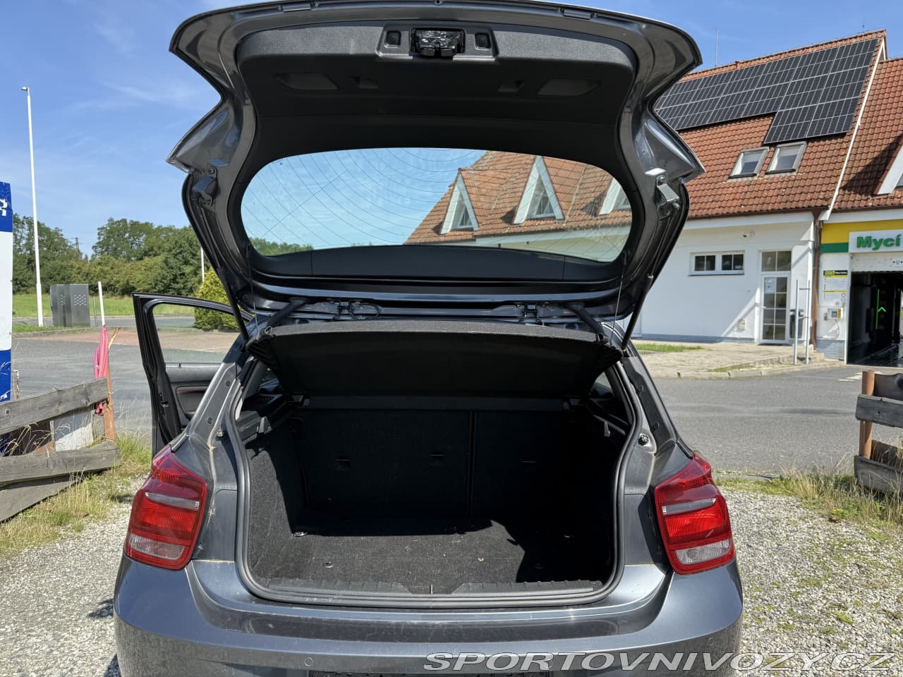 2011 BMW 1-SERIES - 15