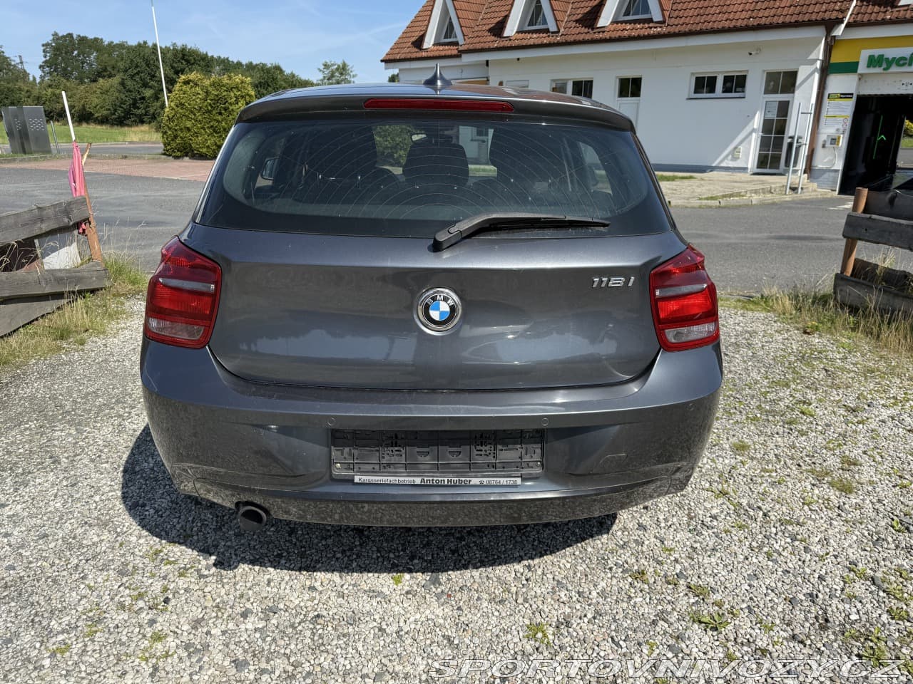2011 BMW 1-SERIES - 5