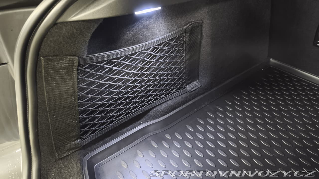 2020 Jaguar I-Pace - 17