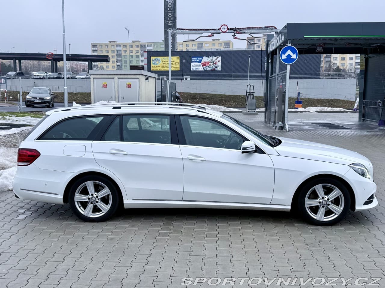 2013 Mercedes-Benz E-Class - 3