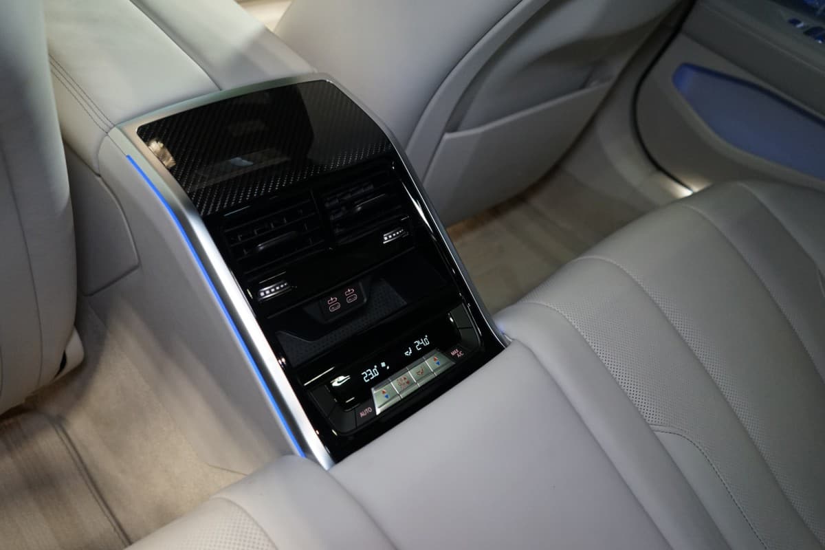 2022 BMW 8-Series - 17