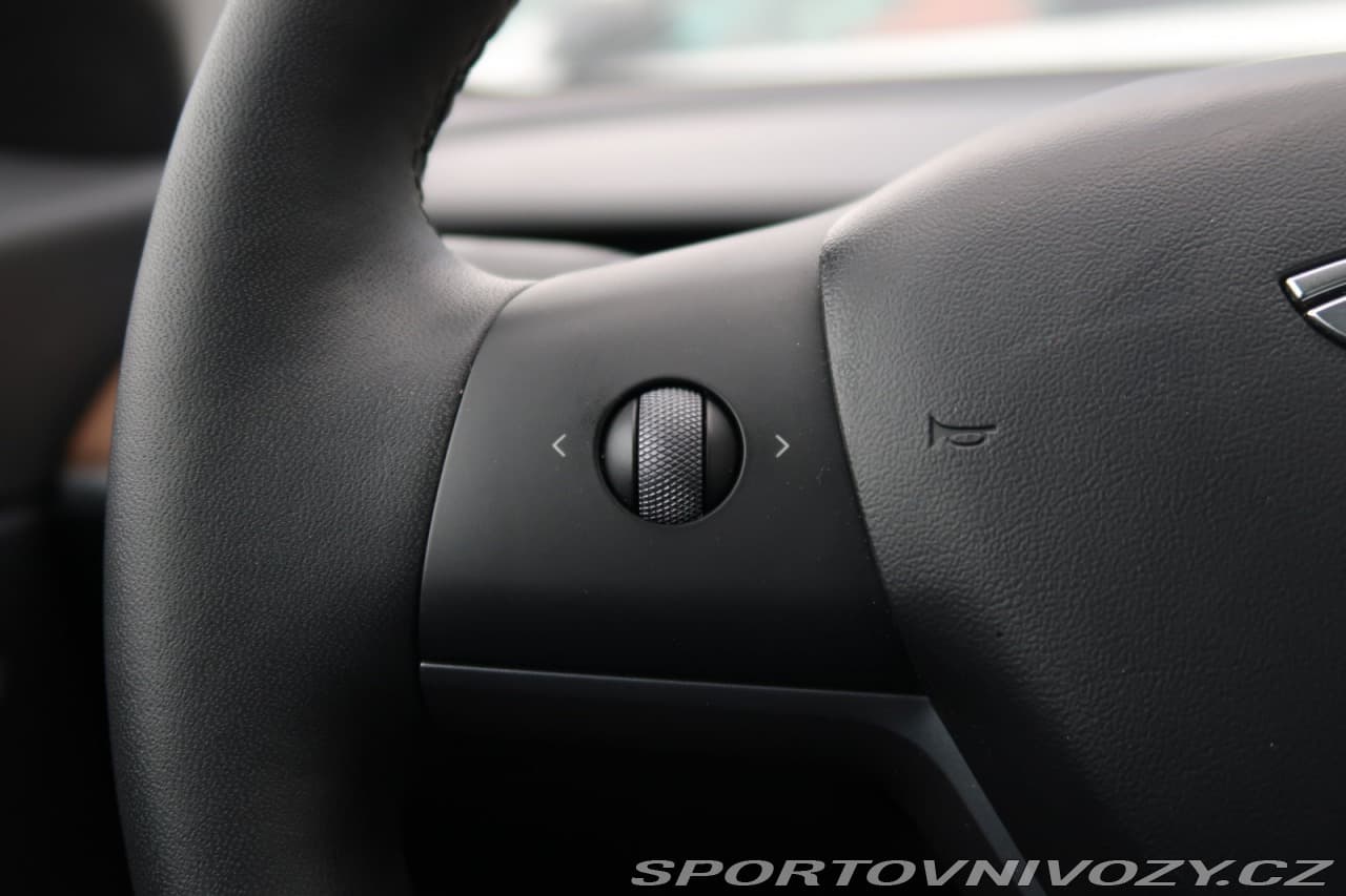 2020 Tesla Model 3 - 19