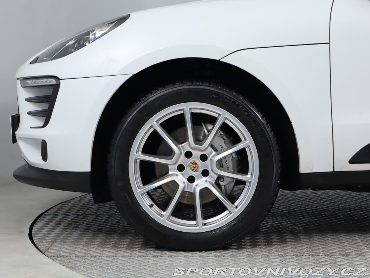 2018 Porsche Macan - 13