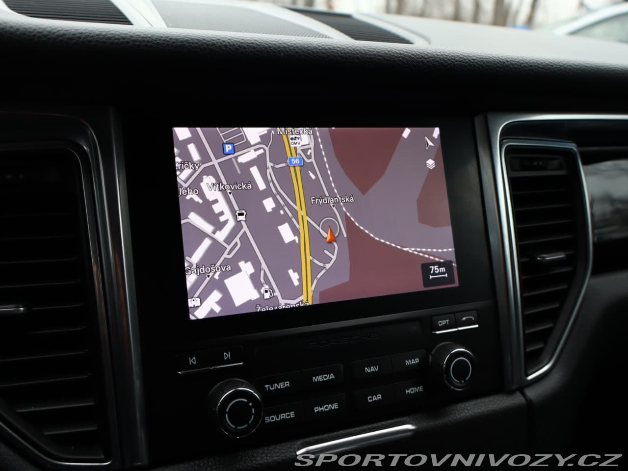 2018 Porsche Macan - 15