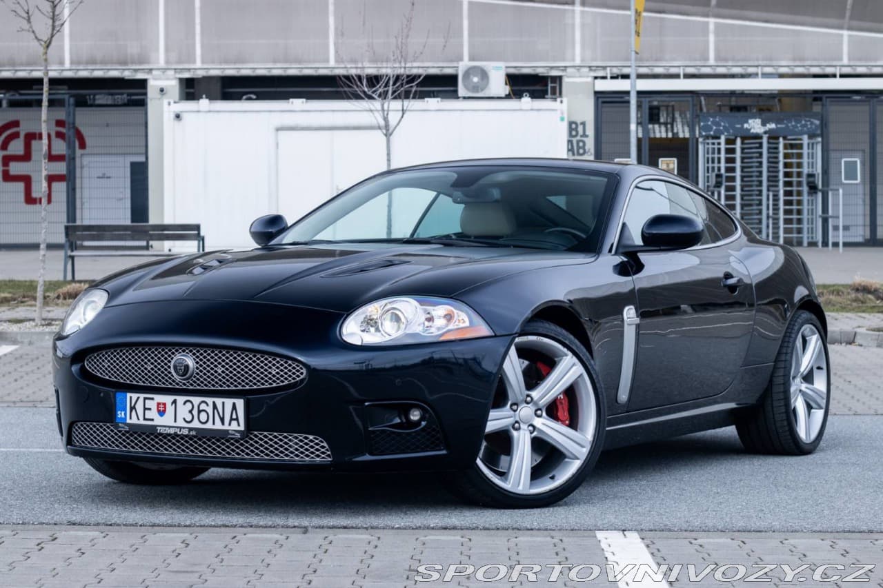 Jaguar XK XKR 4.2 Coupé 306kW A6,