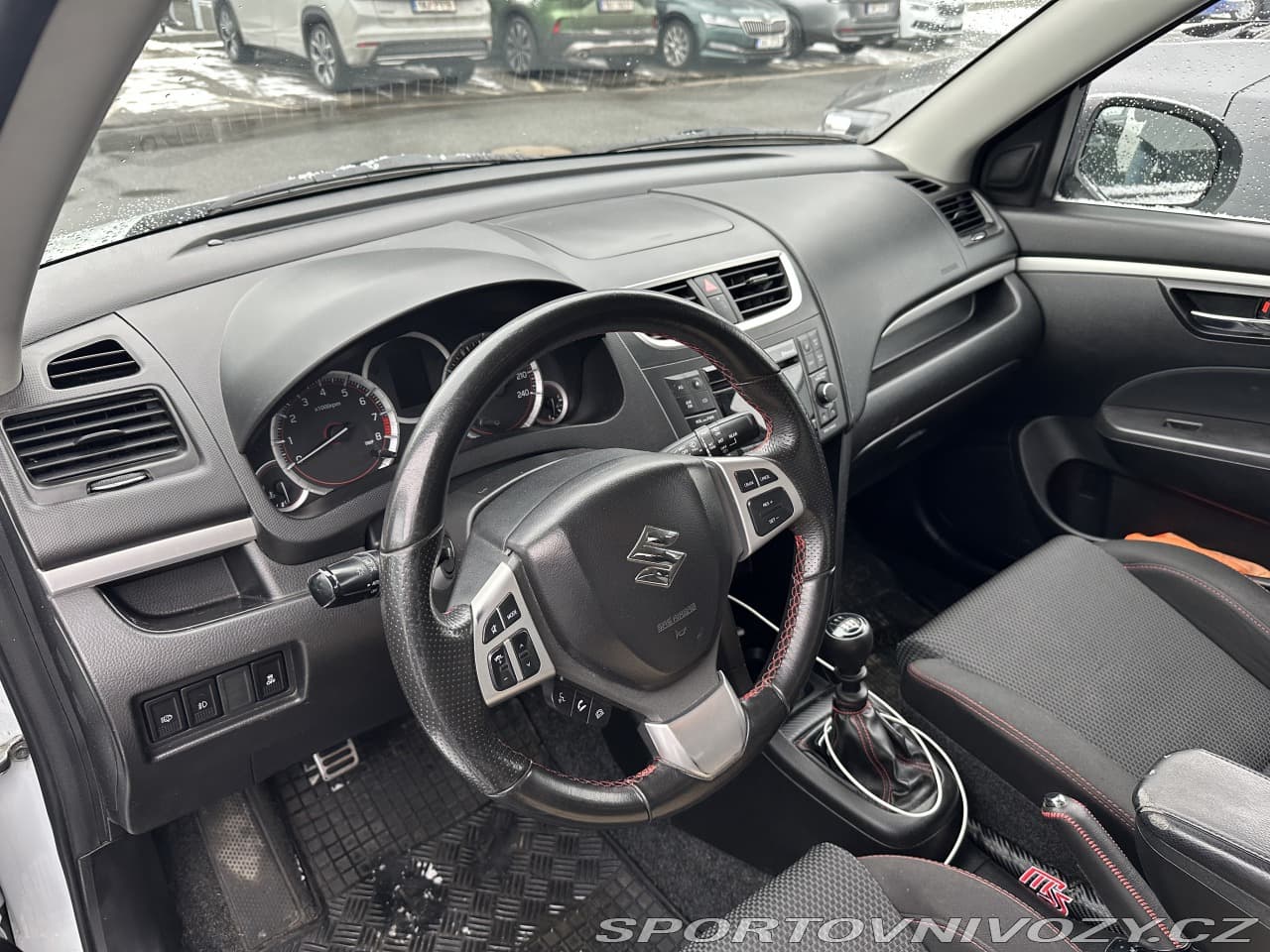 2013 Suzuki Swift - 6