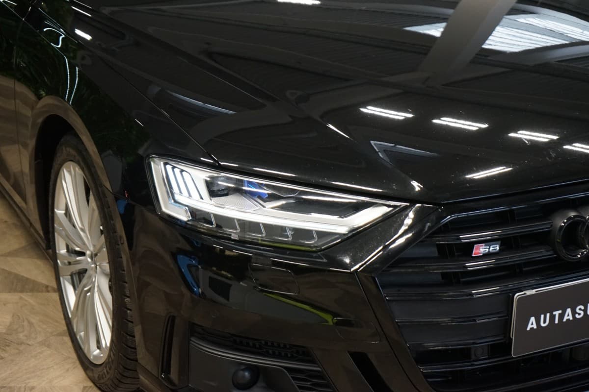2021 Audi S8 - 4